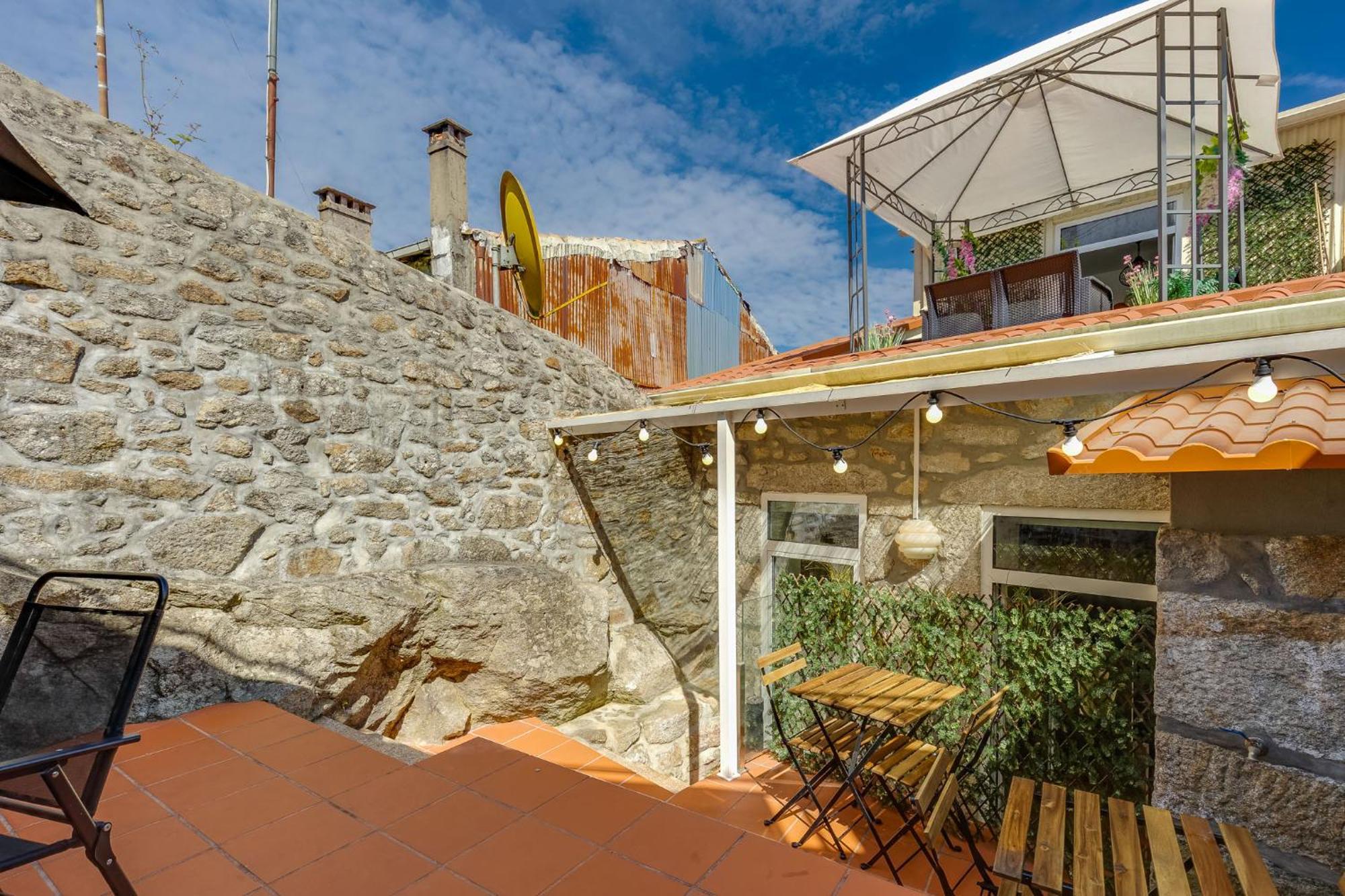 Cozy Nest Hostel Порту Экстерьер фото