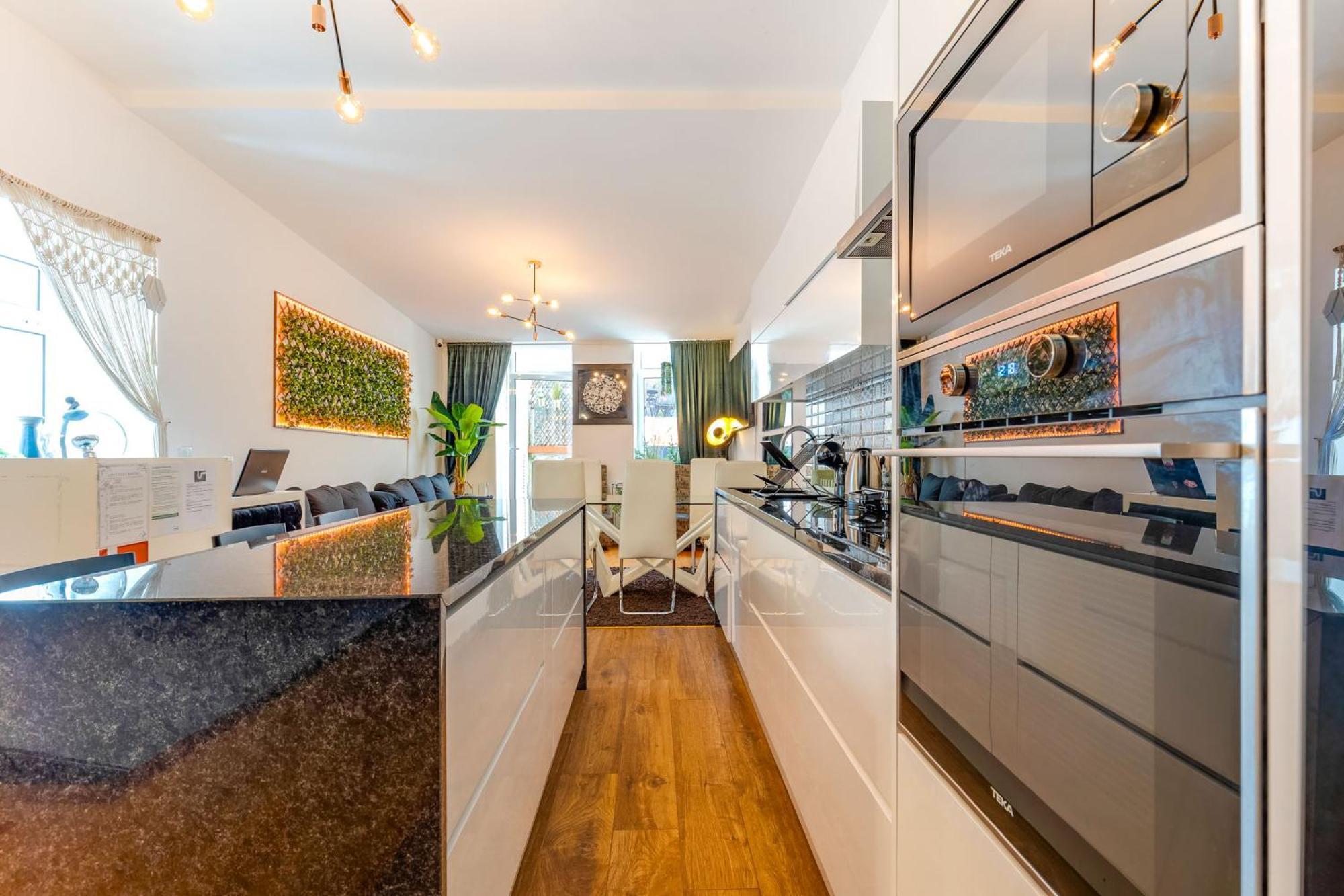 Cozy Nest Hostel Порту Экстерьер фото